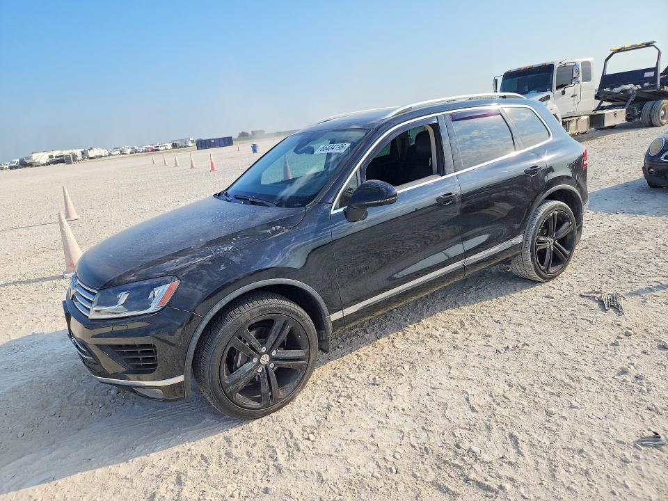 2017 Volkswagen Touareg მანქანა იყიდება აუქციონზე, vin: WVGGF7BP7HD004630, აუქციონის ნომერი: 66434196