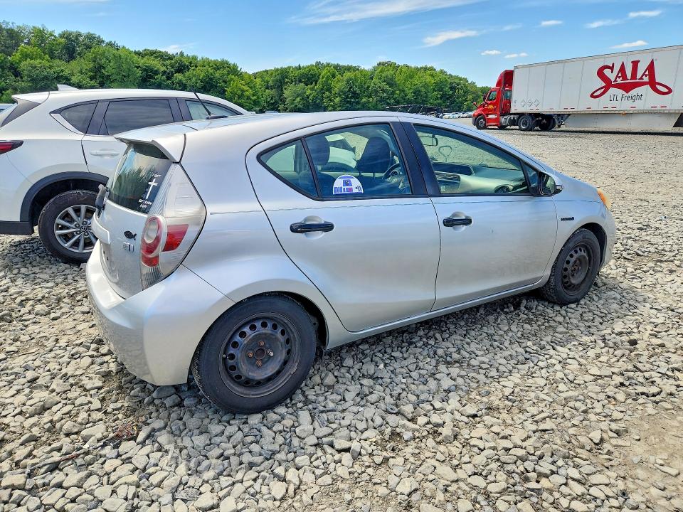 2012 Toyota Prius C მანქანა იყიდება აუქციონზე, vin: JTDKDTB35C1509232, აუქციონის ნომერი: 63717046