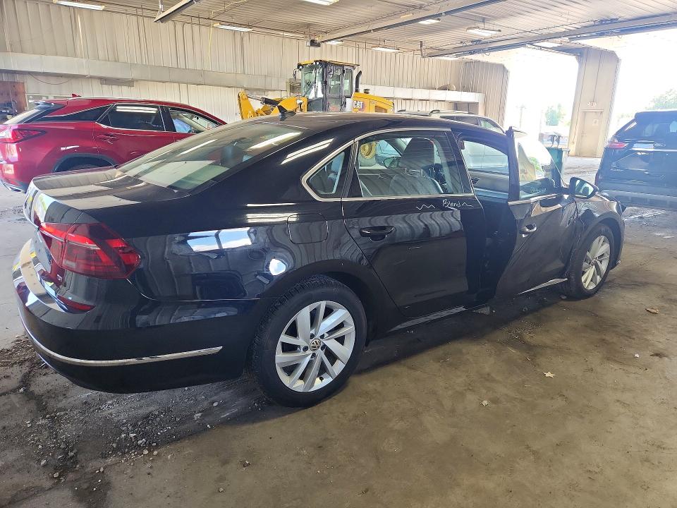 Продажа на аукционе авто 2018 Volkswagen Passat, vin: 1VWBA7A38JC046972, номер лота: 63350466