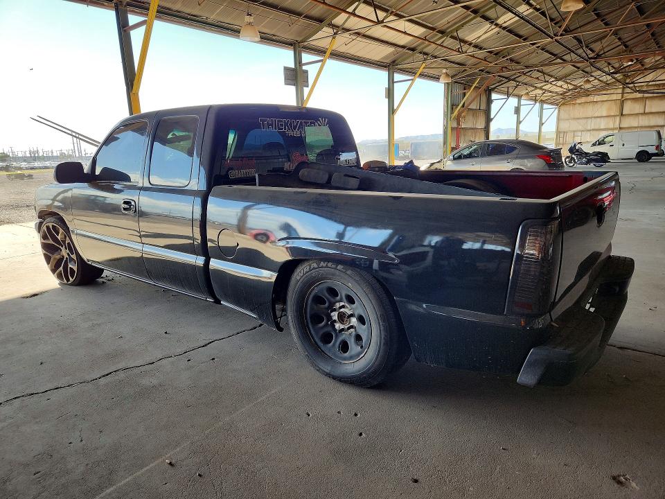 Продаж на аукціоні авто 2002 Chevrolet Silverado, vin: 2GCEC19V321149060, номер лоту: 63148866