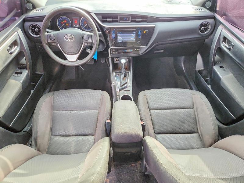 64895736 :رقم المزاد ، 5YFBURHE7HP667280 vin ، 2017 Toyota Corolla مزاد بيع