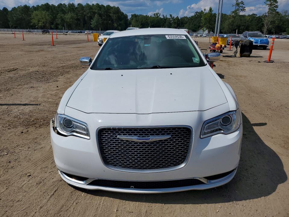 63559536 :رقم المزاد ، 2C3CCAAG8KH626064 vin ، 2019 Chrysler 300 مزاد بيع