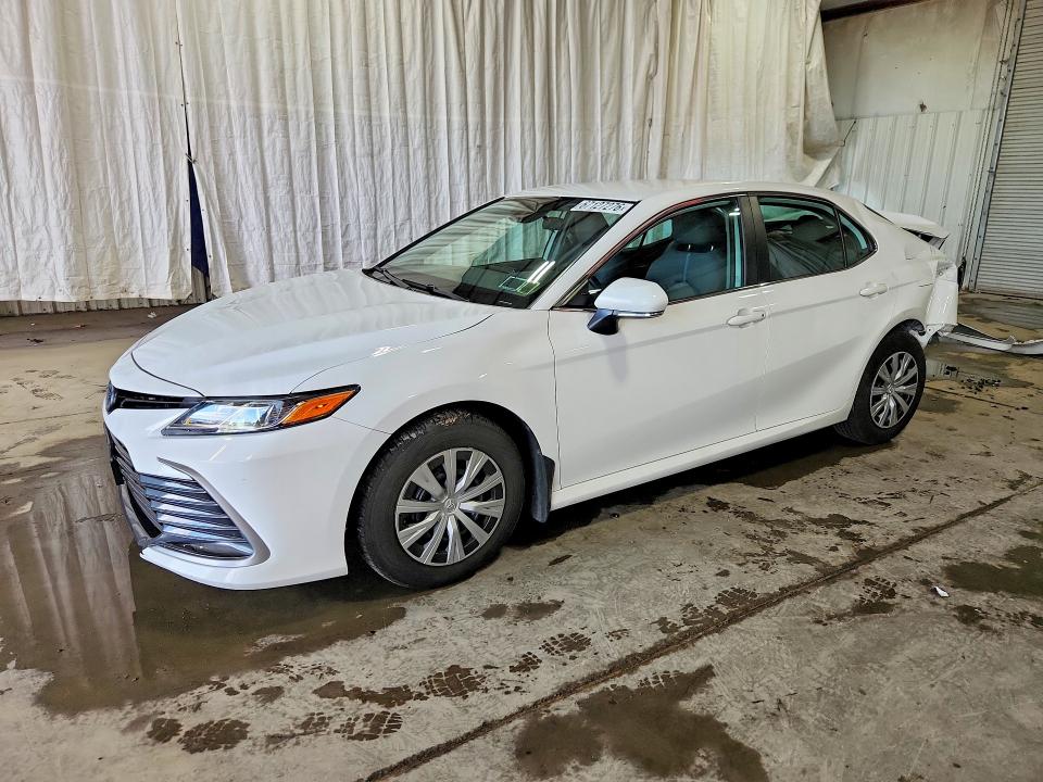 Продажа на аукционе авто 2022 Toyota Camry, vin: 4T1C31AK8NU594312, номер лота: 67127276