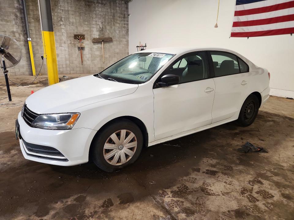 64210766 :رقم المزاد ، 3VW267AJ5GM350560 vin ، 2016 Volkswagen Jetta مزاد بيع