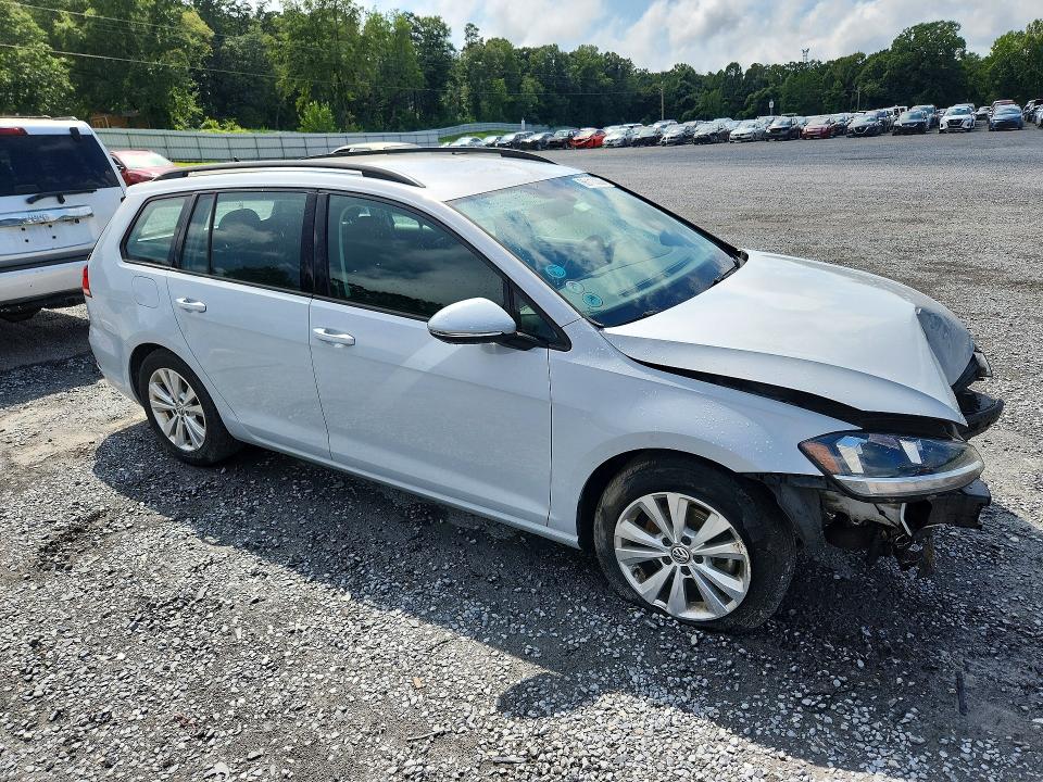 66113336 :رقم المزاد ، 3VW117AU8JM752973 vin ، 2018 Volkswagen Golf Sportwagen مزاد بيع