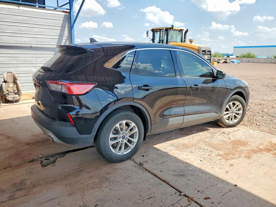 64849446 :رقم المزاد ، 1FMCU0G66NUB84626 vin ، 2022 Ford Escape مزاد بيع