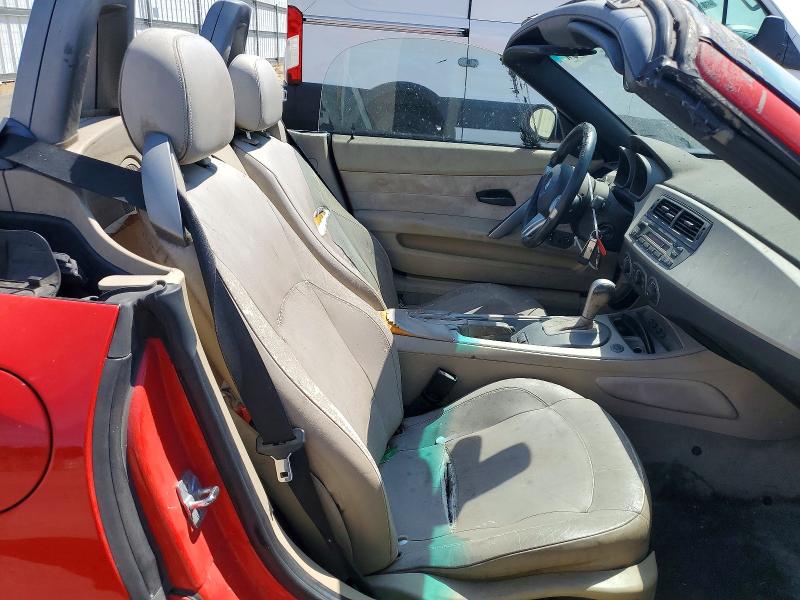 61448656 :رقم المزاد ، 4USBT53424LU06291 vin ، 2004 Bmw Z4 مزاد بيع