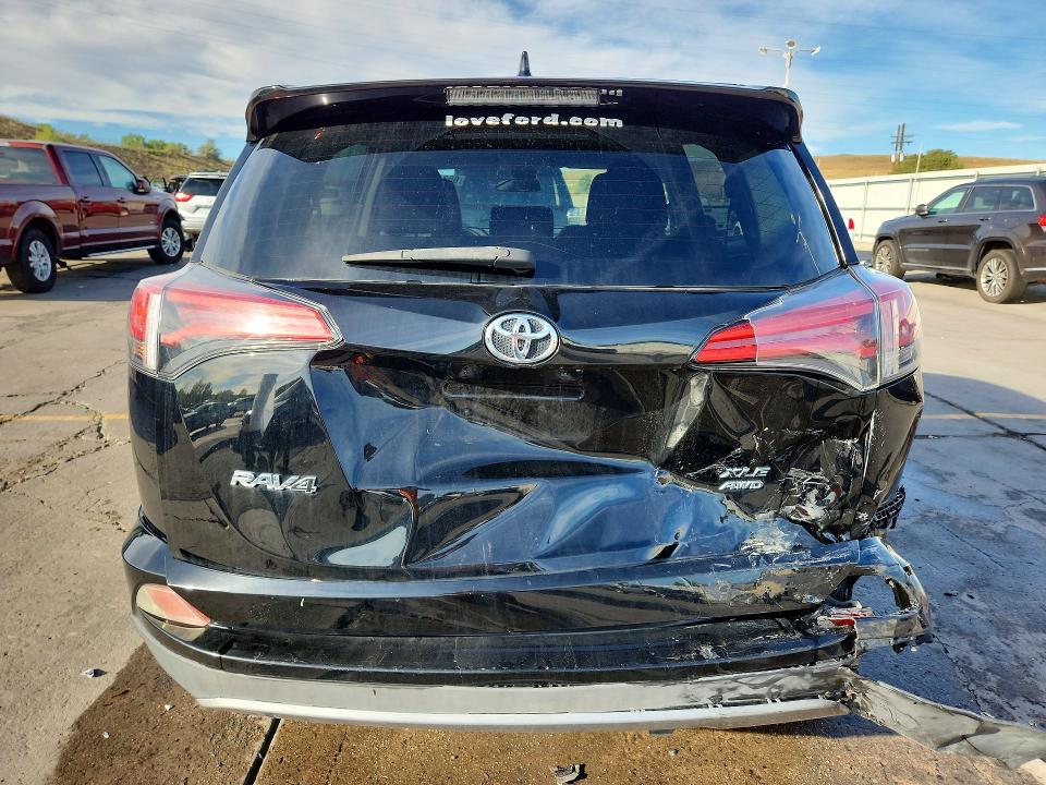 Продаж на аукціоні авто 2018 Toyota Rav4, vin: 2T3RFREV8JW792278, номер лоту: 65345296