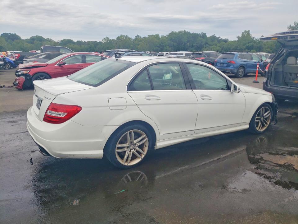 66426936 :رقم المزاد ، WDDGF8AB5DR248795 vin ، 2013 Mercedes-benz C مزاد بيع