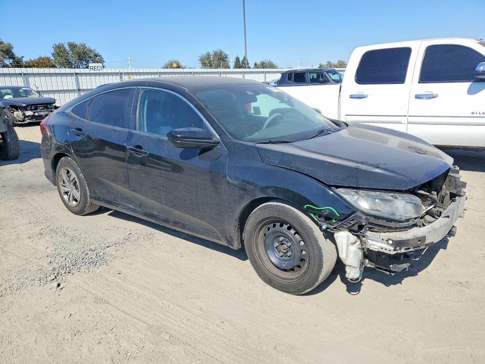66058646 :رقم المزاد ، 2HGFC2F6XKH588739 vin ، 2019 Honda Civic مزاد بيع
