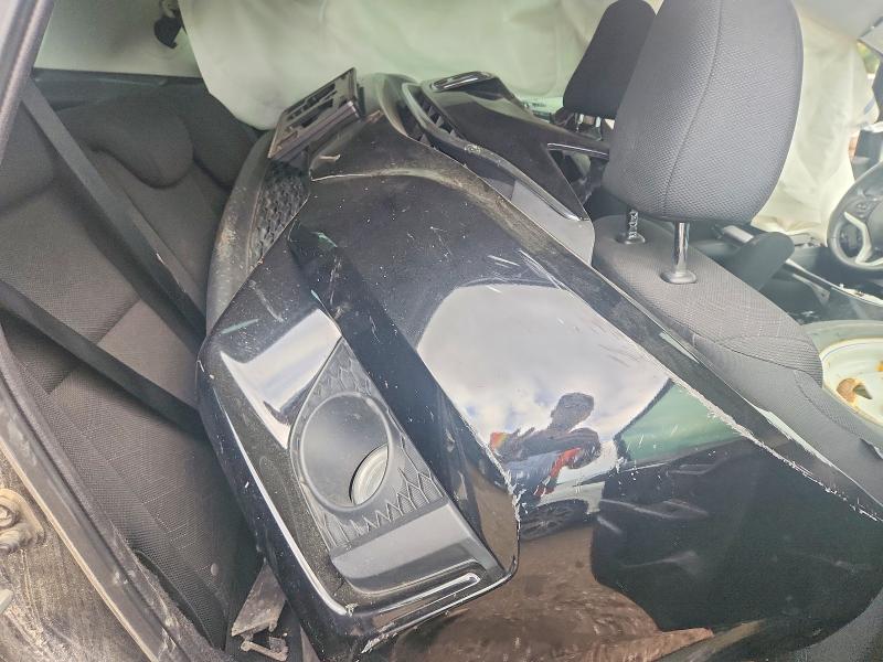 64988536 :رقم المزاد ، 3HGGK5H80FM105340 vin ، 2015 Honda Fit مزاد بيع