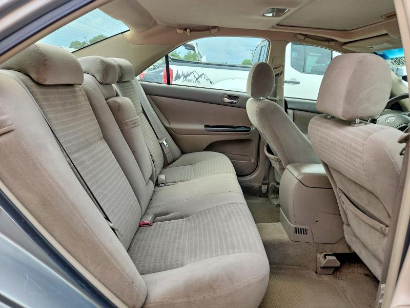 64794786 :رقم المزاد ، 4T1BE32K65U525845 vin ، 2005 Toyota Camry مزاد بيع