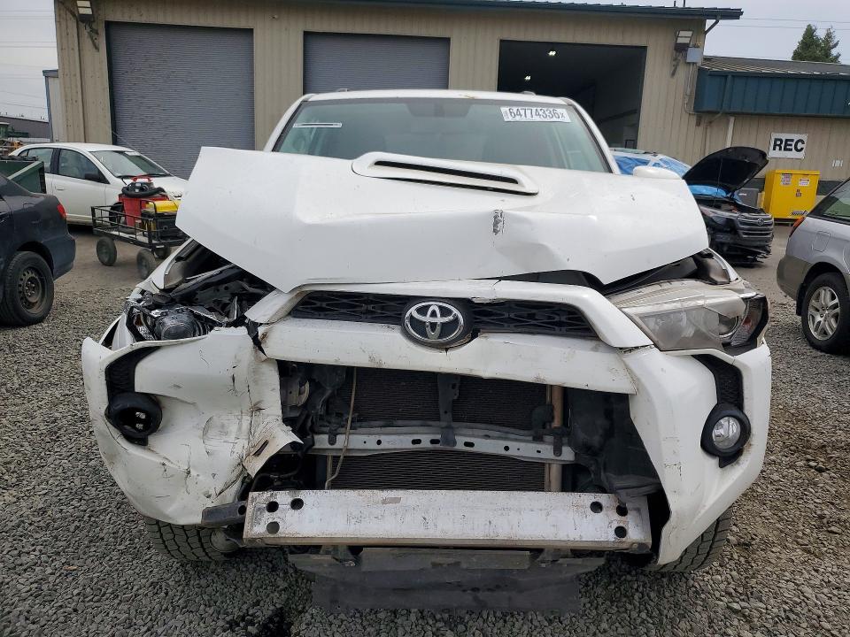 Продаж на аукціоні авто 2019 Toyota 4runner, vin: JTEBU5JR5K5629648, номер лоту: 64774336