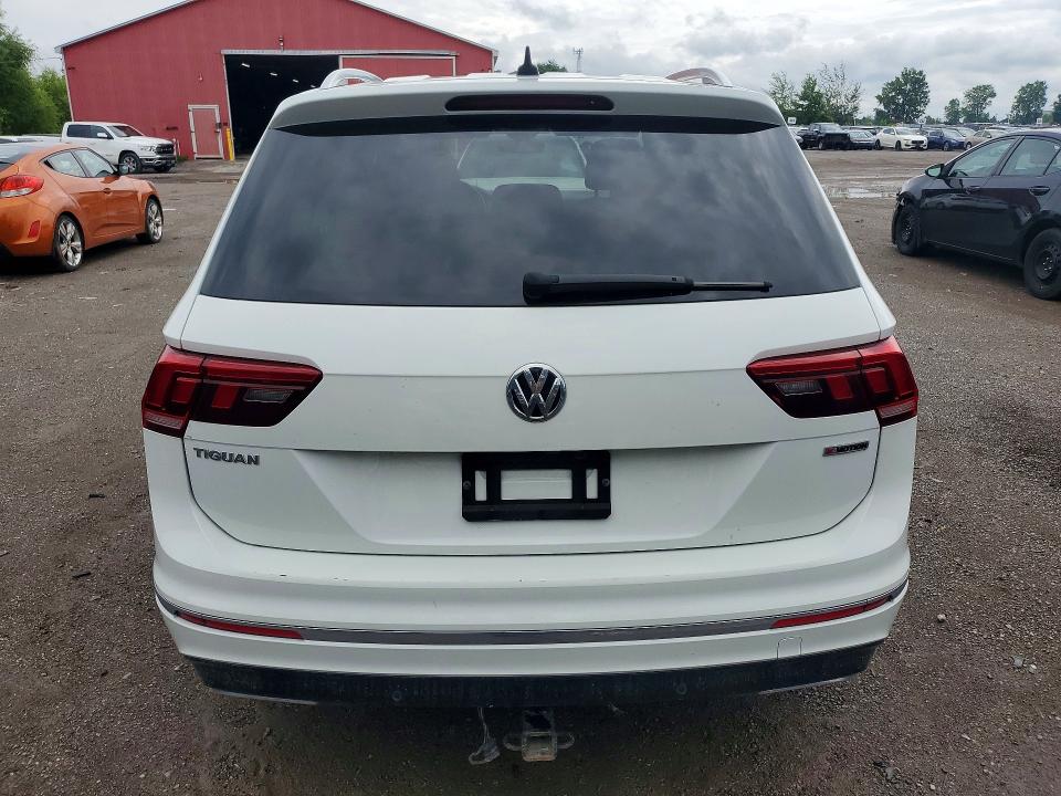 63743926 :رقم المزاد ، 3VV4B7AX5MM097216 vin ، 2021 Volkswagen Tiguan مزاد بيع