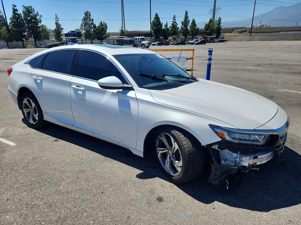 63437416 :رقم المزاد ، 1HGCV1F43JA120533 vin ، 2018 Honda Accord مزاد بيع