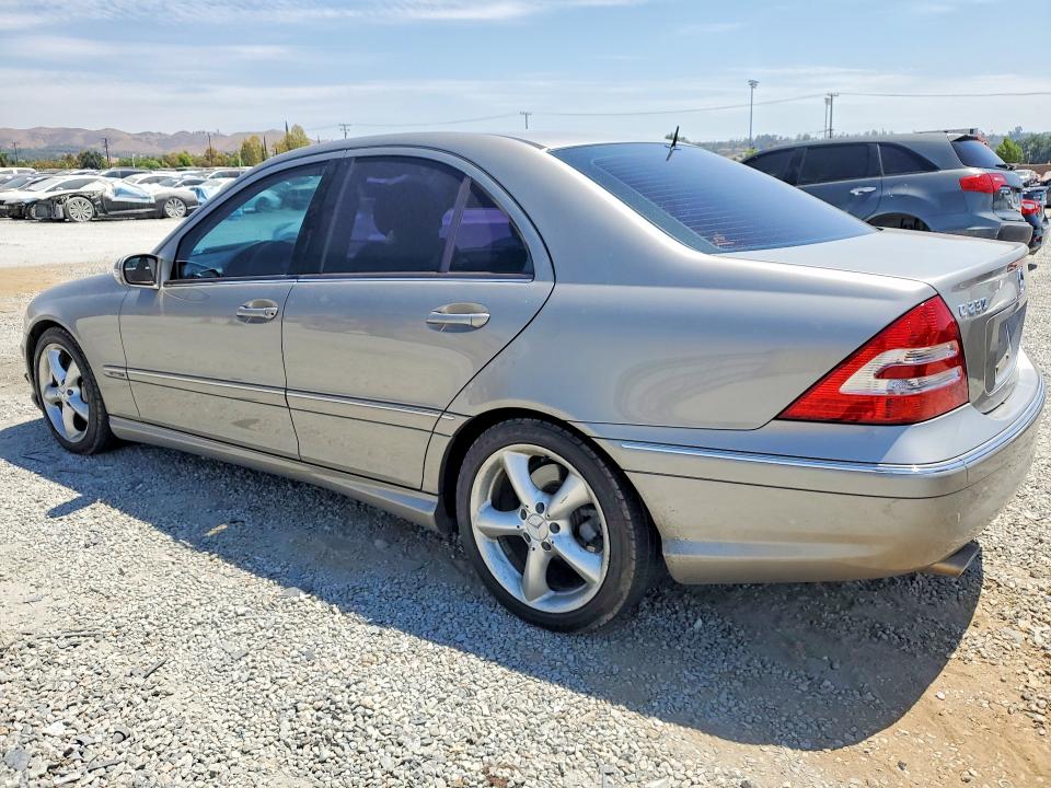 63621286 :رقم المزاد ، WDBRF52HX6A889476 vin ، 2006 Mercedes-benz C مزاد بيع