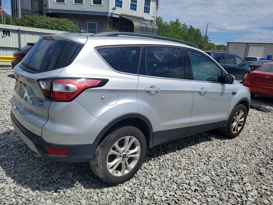 Продажа на аукционе авто 2018 Ford Escape, vin: 1FMCU9GD0JUB33281, номер лота: 64100946