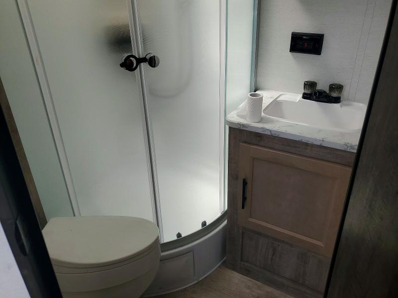 63840116 :رقم المزاد ، 1NL1G232XR1173745 vin ، 2024 Gulf Stream Innsbruck مزاد بيع