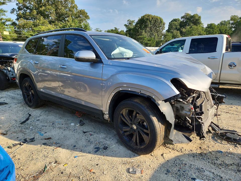 63479176 :رقم المزاد ، 1V2KR2CA2NC547712 vin ، 2022 Volkswagen Atlas مزاد بيع