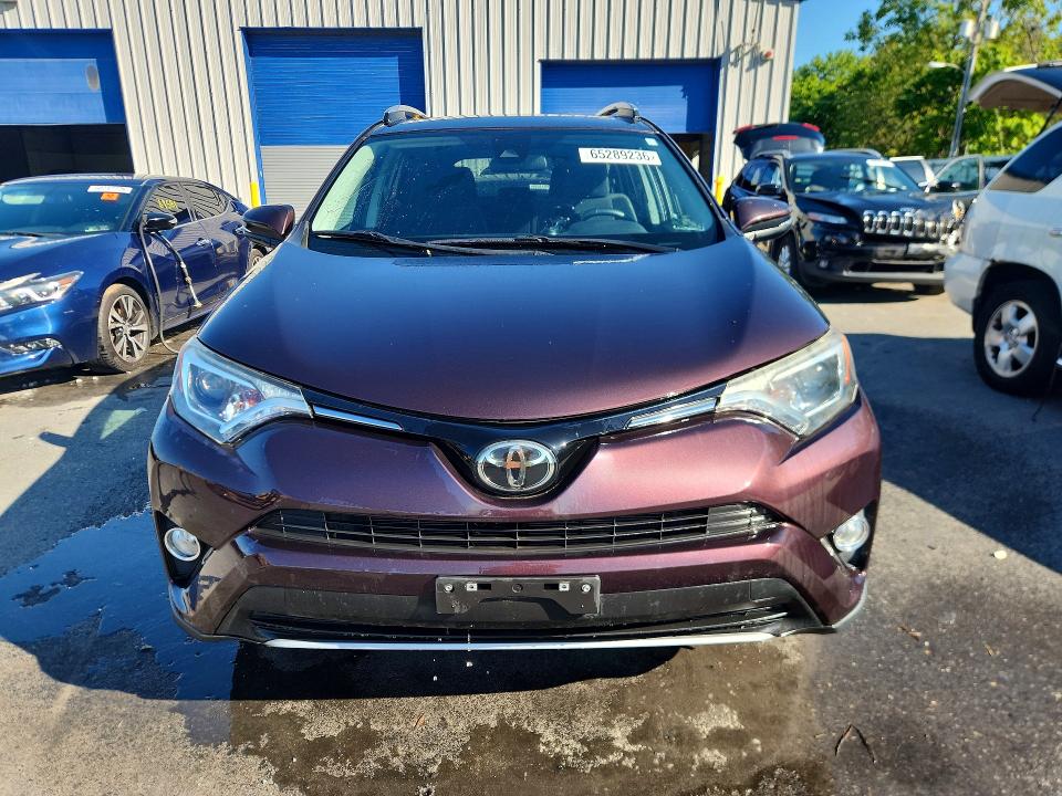 Продажа на аукционе авто 2018 Toyota Rav4, vin: 2T3RFREV9JW786635, номер лота: 65289236