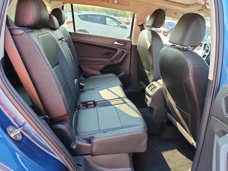 64276086 :رقم المزاد ، 3VV3B7AX5KM127873 vin ، 2019 Volkswagen Tiguan مزاد بيع