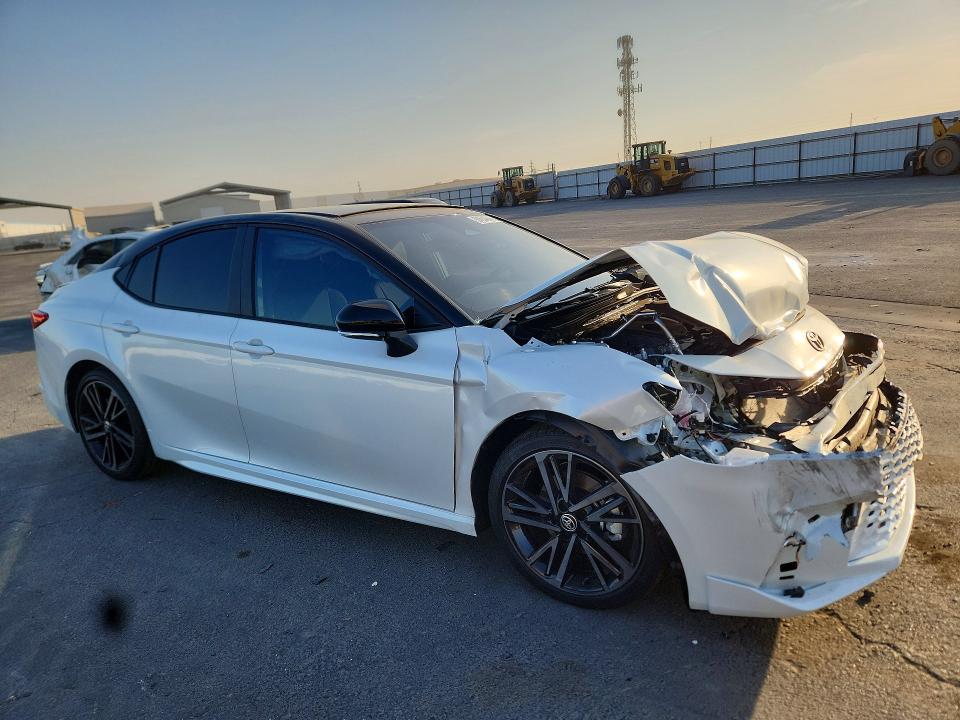 64634646 :رقم المزاد ، 4T1DBADK7TU054627 vin ، 2026 Toyota Camry مزاد بيع