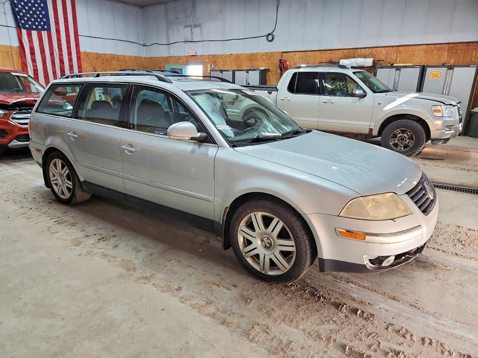 65274336 :رقم المزاد ، WVWCE63B45E131599 vin ، 2005 Volkswagen Passat مزاد بيع