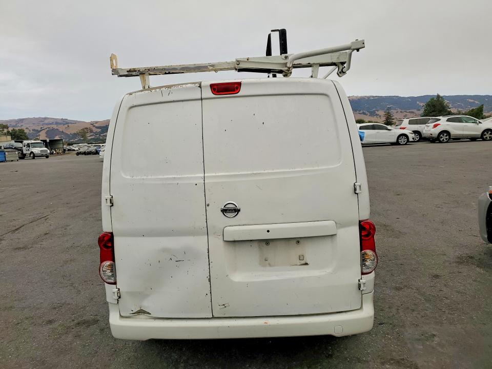 66956466 :رقم المزاد ، 3N6CM0KN7FK714233 vin ، 2015 Nissan Nv200 مزاد بيع
