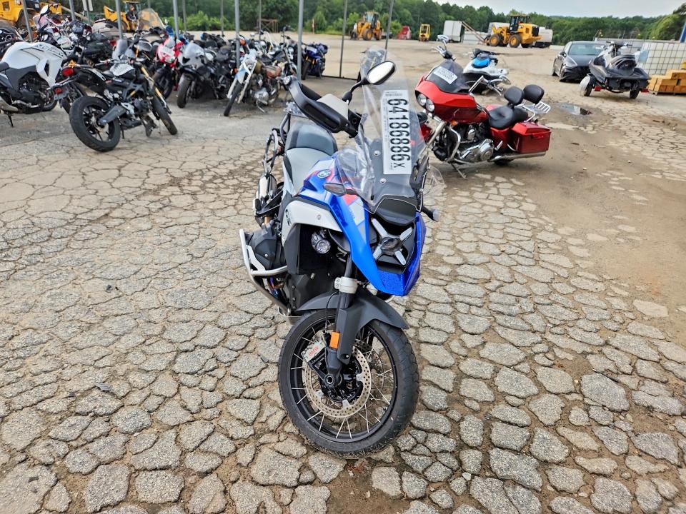 Продаж на аукціоні авто 2024 Bmw R 1300, vin: WB10M2306R6J07394, номер лоту: 64186886