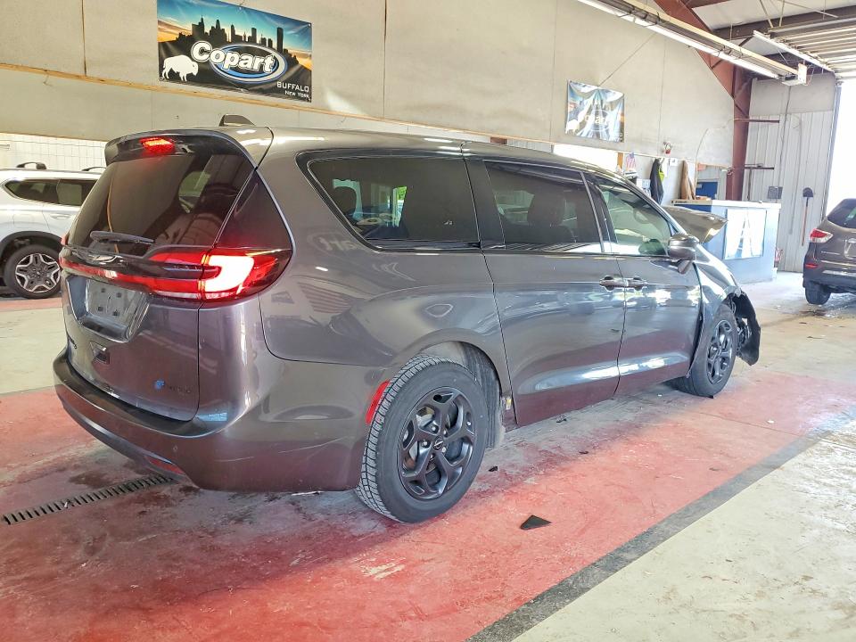 Aukcja sprzedaży 2022 Chrysler Pacifica, vin: 2C4RC1L71NR126880, numer aukcji: 63804656