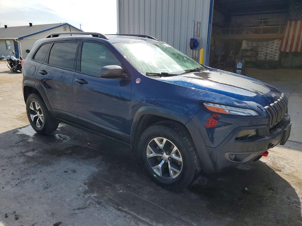 64340526 :رقم المزاد ، 1C4PJMBX1JD554946 vin ، 2018 Jeep Cherokee مزاد بيع