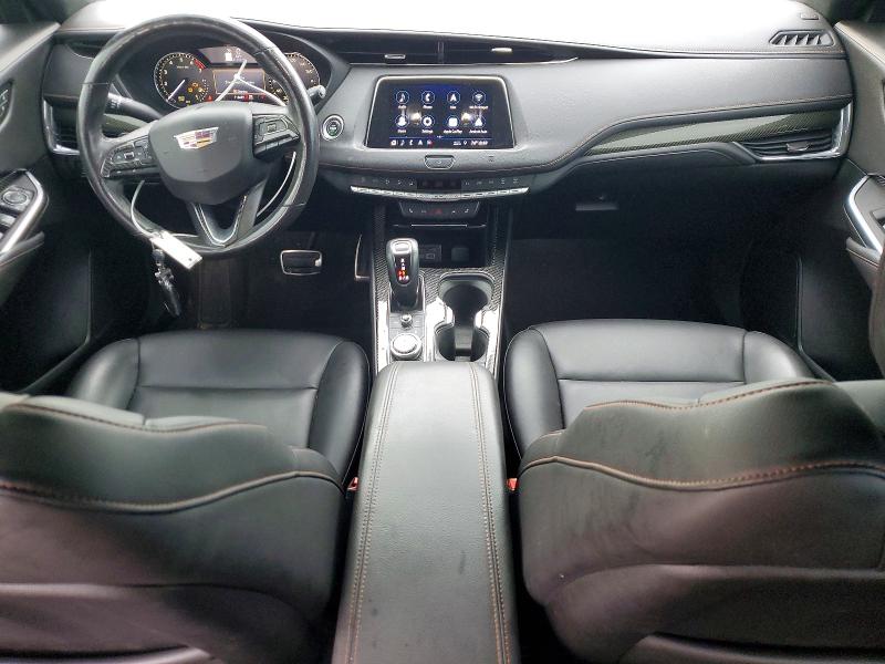 61186076 :رقم المزاد ، 1GYFZFR45KF100419 vin ، 2019 Cadillac Xt4 مزاد بيع