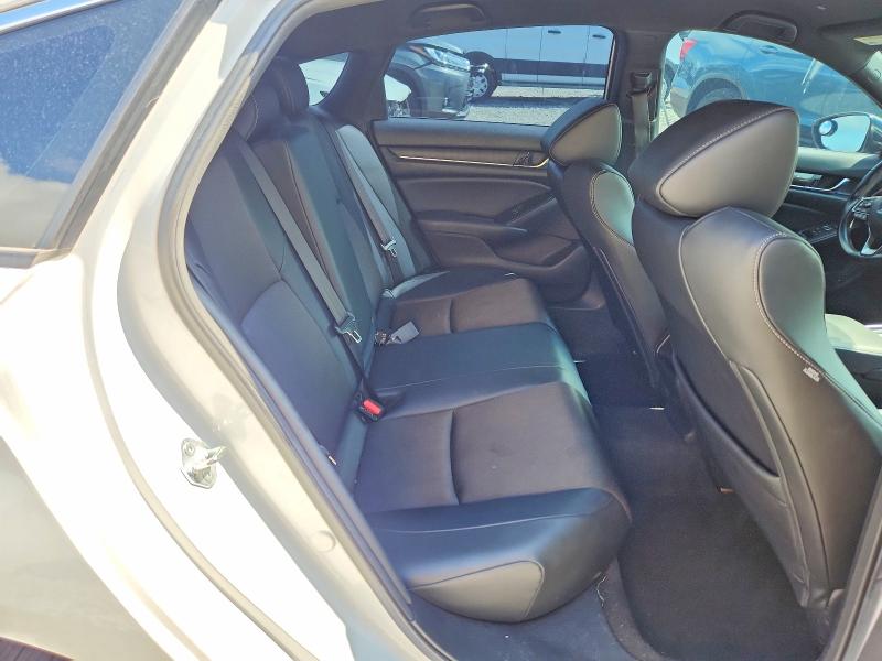 Продажа на аукционе авто 2022 Honda Accord, vin: 1HGCV3F24NA014236, номер лота: 65638866
