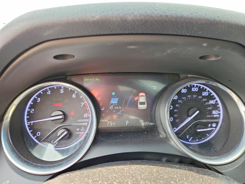 65910136 :رقم المزاد ، 4T1BZ1HKXJU020949 vin ، 2018 Toyota Camry مزاد بيع