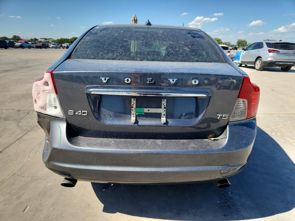 64564406 :رقم المزاد ، YV1672MS1B2549916 vin ، 2011 Volvo S40 مزاد بيع