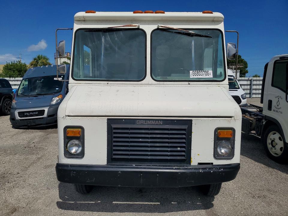 Auction sale of the 1993 Chevrolet P30, vin: 1GBKP32K4P3324120, lot number: 66803706