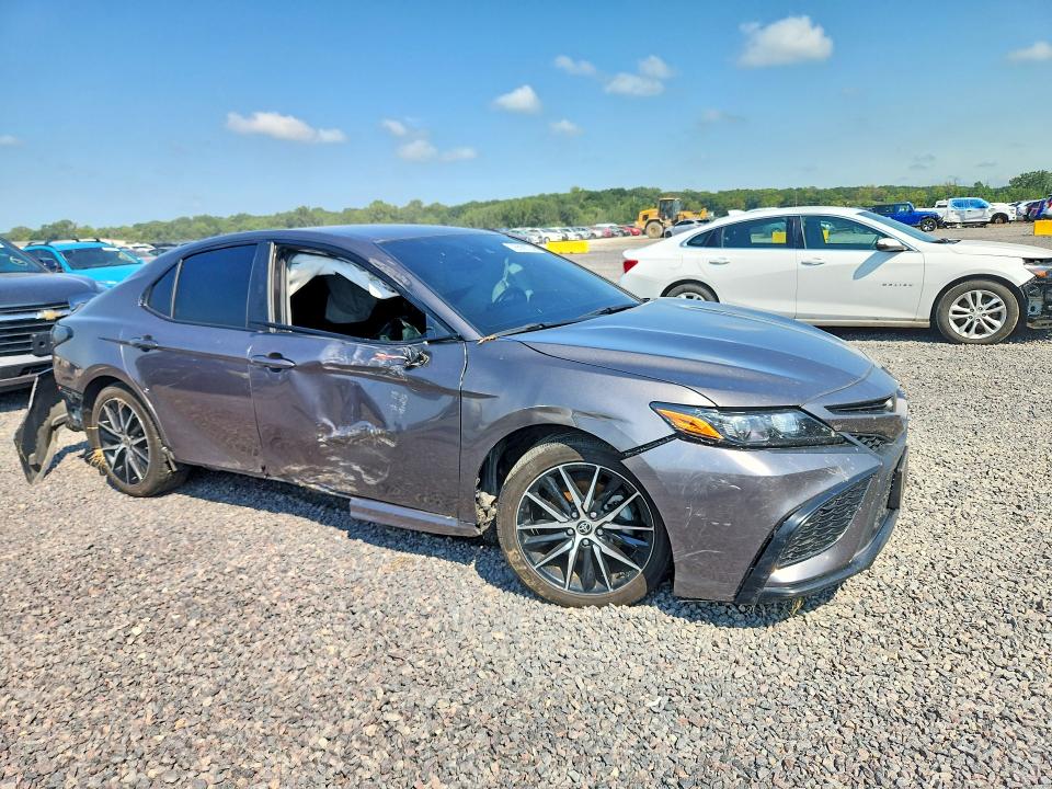 Продажа на аукционе авто 2024 Toyota Camry, vin: 4T1G11AK2RU878872, номер лота: 65587046