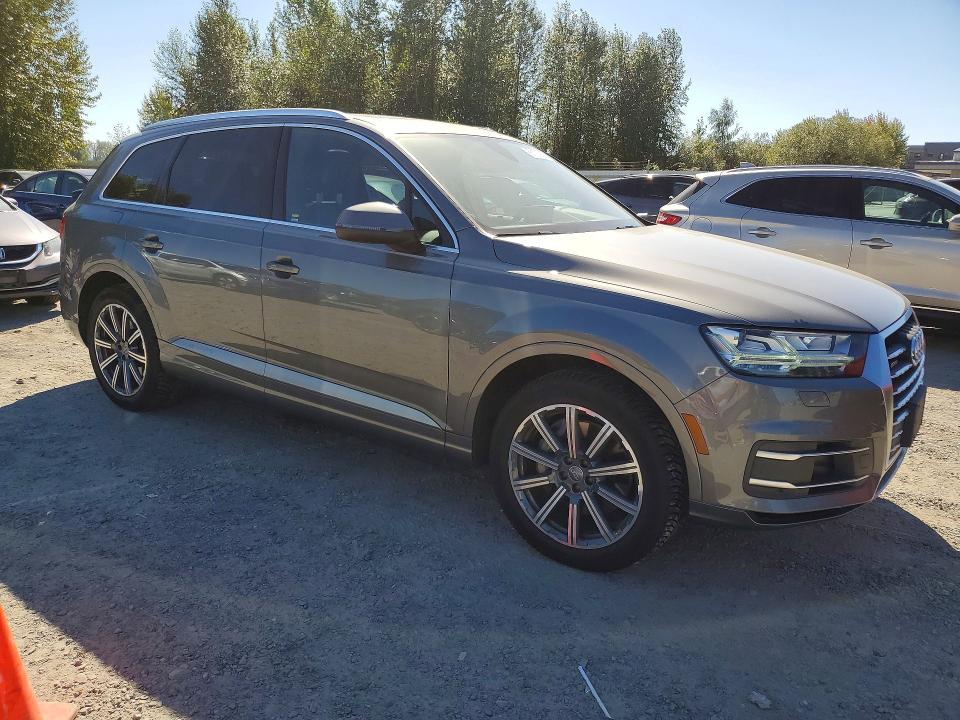 66133266 :رقم المزاد ، WA1LAAF79HD031346 vin ، 2017 Audi Q7 مزاد بيع