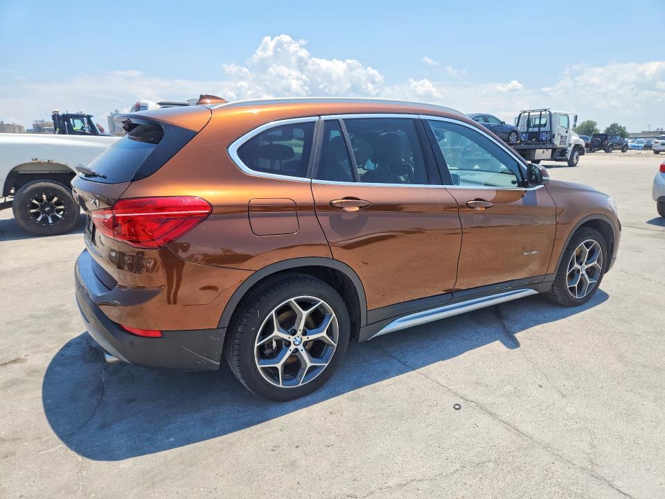 2017 Bmw X1 მანქანა იყიდება აუქციონზე, vin: WBXHT3C33H5F76932, აუქციონის ნომერი: 63368246