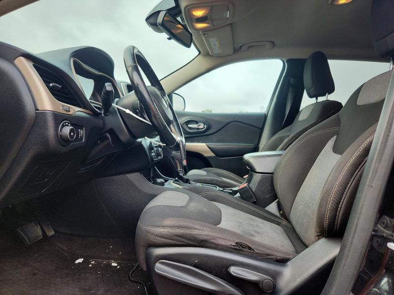 Продаж на аукціоні авто 2018 Jeep Cherokee, vin: 1C4PJMCB0JD529684, номер лоту: 63786316