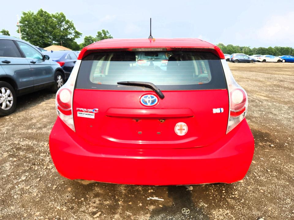 2013 Toyota Prius C მანქანა იყიდება აუქციონზე, vin: JTDKDTB31D1057250, აუქციონის ნომერი: 64744536
