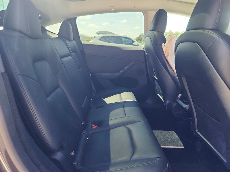 67245996 :رقم المزاد ، 7SAYGDEDXSA342416 vin ، 2025 Tesla Model Y مزاد بيع