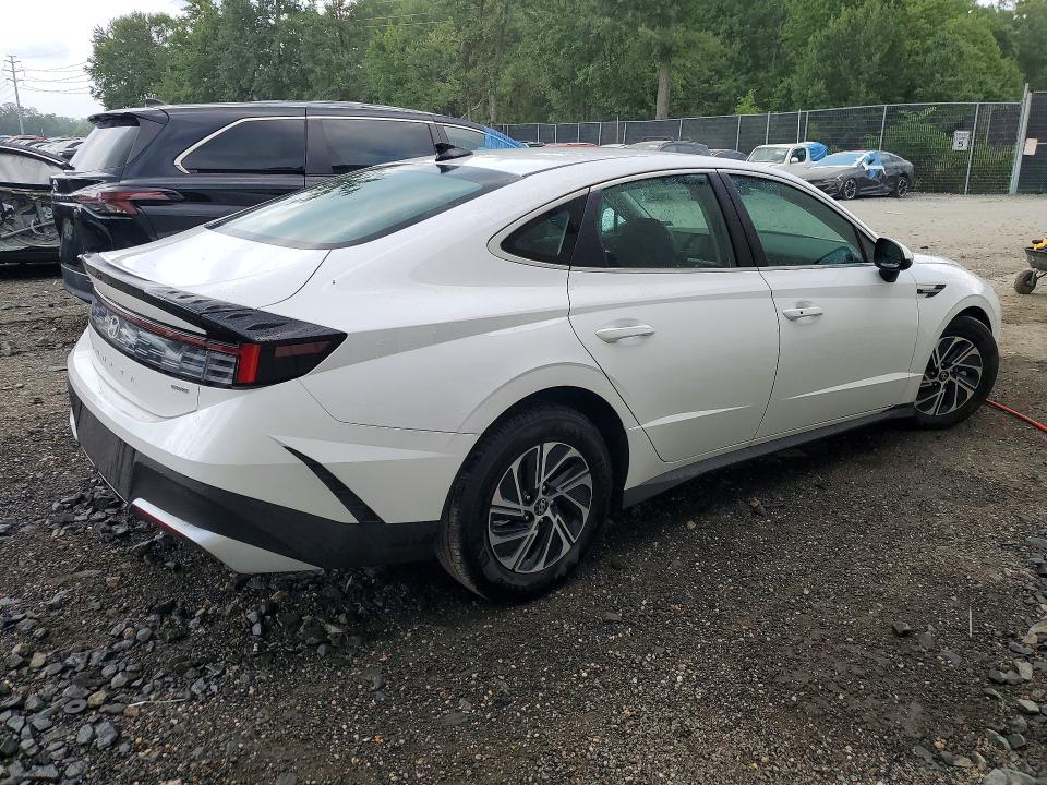 2026 Hyundai Sonata Hybrid მანქანა იყიდება აუქციონზე, vin: KMHL24JJ7TA171618, აუქციონის ნომერი: 64417676