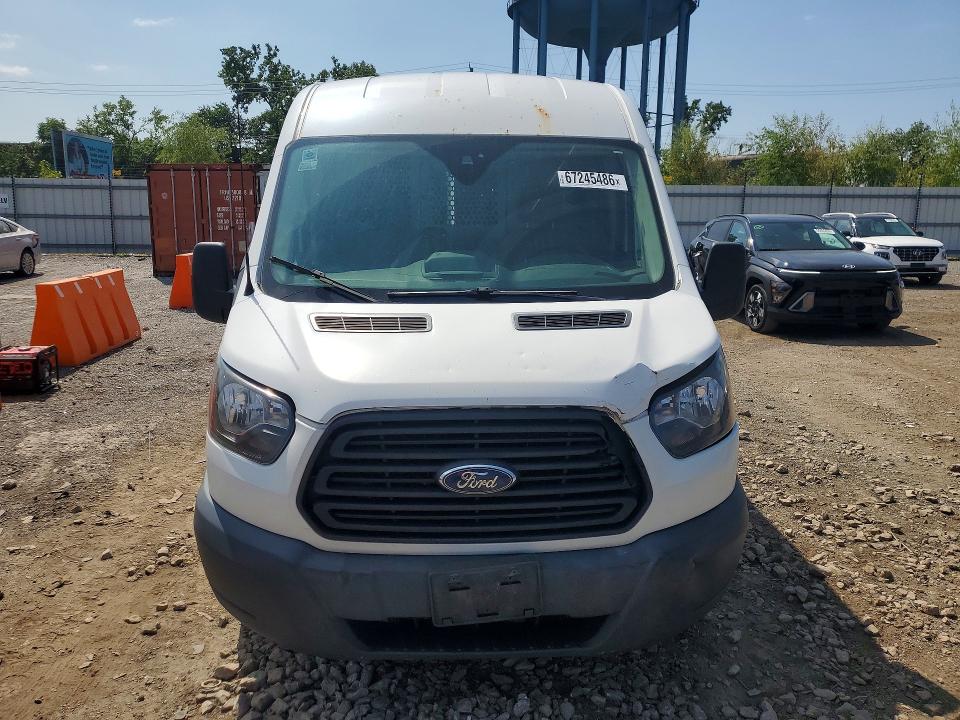67245486 :رقم المزاد ، 1FTYR2CM5JKA06692 vin ، 2018 Ford Transit مزاد بيع