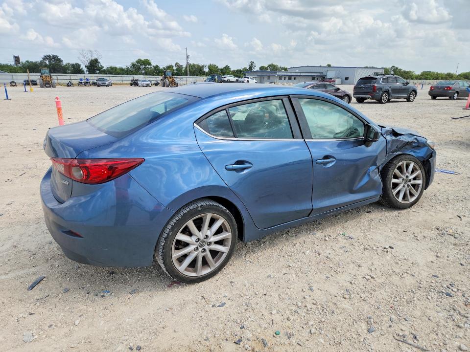 64164706 :رقم المزاد ، 3MZBN1V76HM150674 vin ، 2017 Mazda 3 مزاد بيع