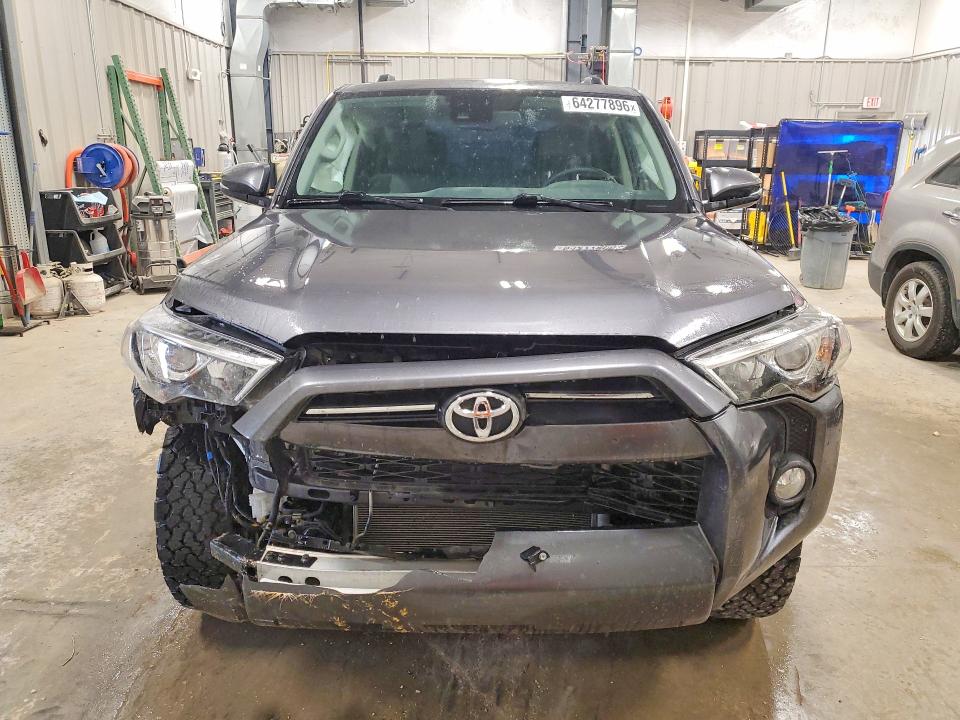 Продажа на аукционе авто 2020 Toyota 4runner, vin: JTEBU5JR7L5833711, номер лота: 64277896