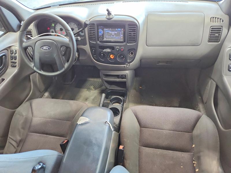 66451576 :رقم المزاد ، 1FMYU04162KB22875 vin ، 2002 Ford Escape مزاد بيع