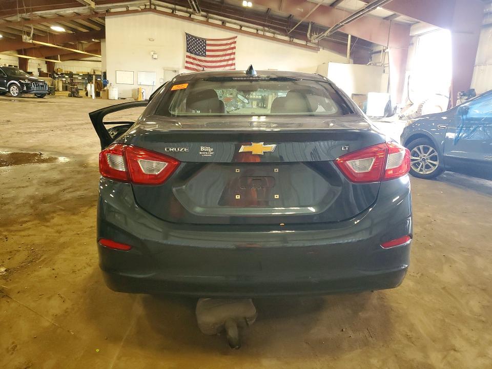 Продажа на аукционе авто 2017 Chevrolet Cruze, vin: 1G1BE5SM2H7278000, номер лота: 64238596