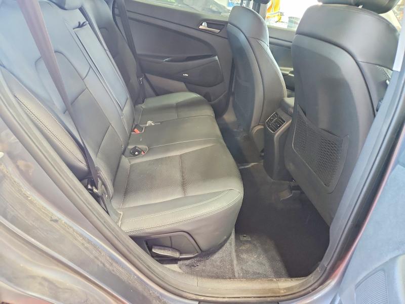 63863476 :رقم المزاد ، KM8J33A44JU800563 vin ، 2018 Hyundai Tucson مزاد بيع