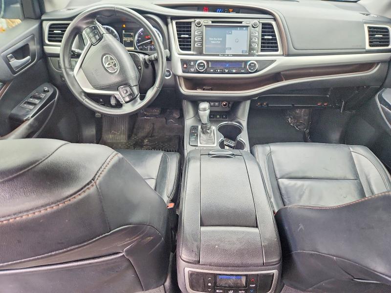 2017 Toyota Highlander მანქანა იყიდება აუქციონზე, vin: 5TDJZRFH9HS449570, აუქციონის ნომერი: 64890346